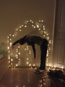 Креативные идеи использования электрогирлянд