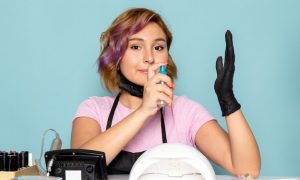 Экспресс‑маникюр для занятых: быстро, качественно, стойко и аккуратно